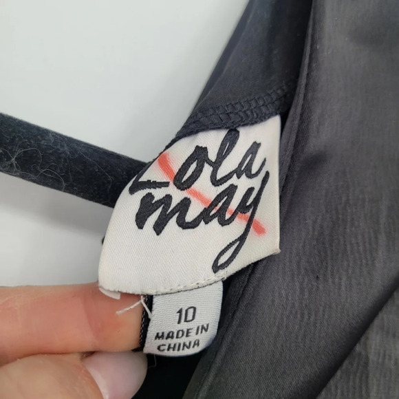 New Lola may black silky midi balloon sleeve v neck dress size 10 - Picture 3 of 6